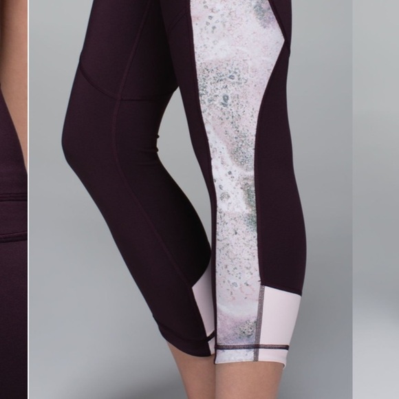 Lululemon Retreat 7/8 leggings J127 - Picture 4 of 12